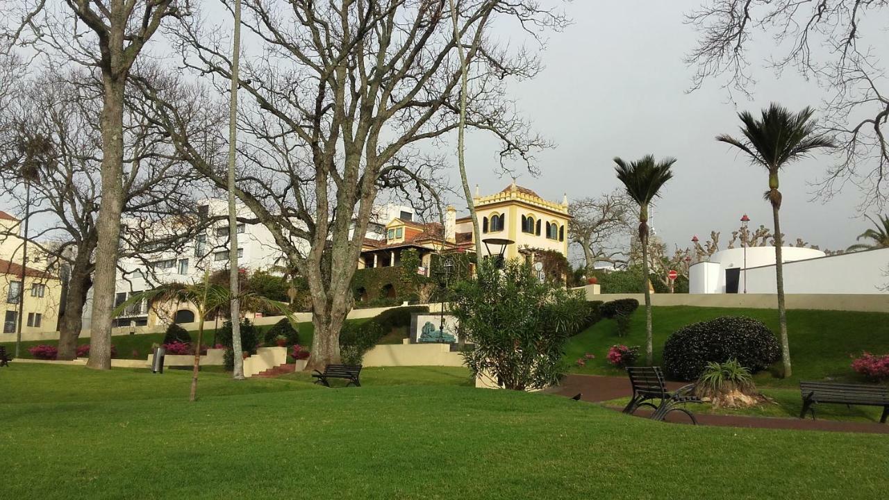 Ponta Delgada Penthouse City Center Apartment מראה חיצוני תמונה